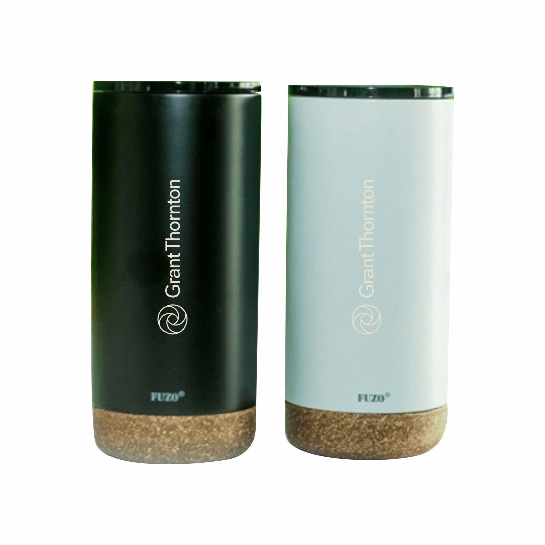 Double wall stainless steel tumbler with cork base
